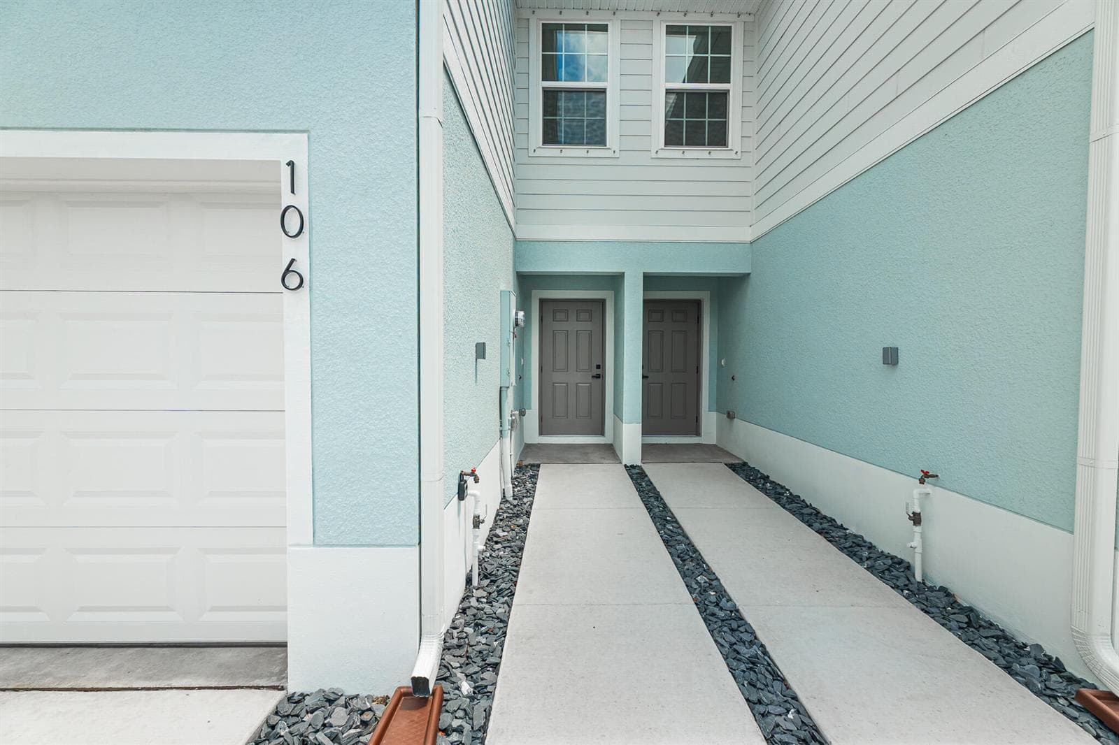 106 Savannah Lakes Boulevard, Fort Pierce FL 34982 photo 2