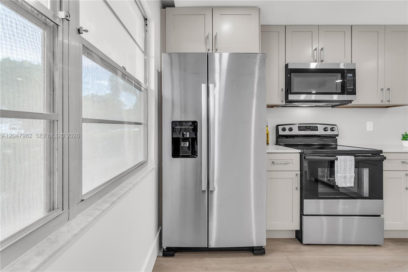 2101 Lucaya Bnd # E1, Coconut Creek FL 33066 photo 2