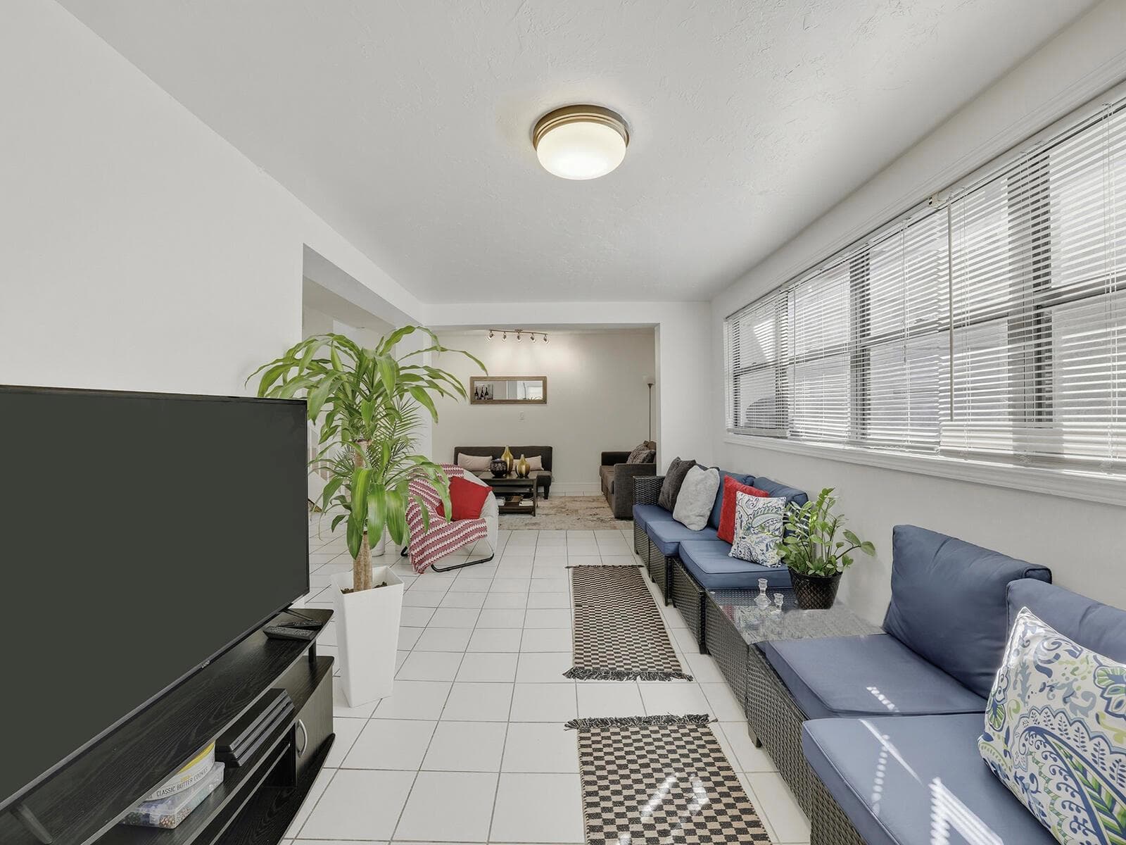 9702 NW 5th Lane # 9702, Miami FL 33172 photo 4