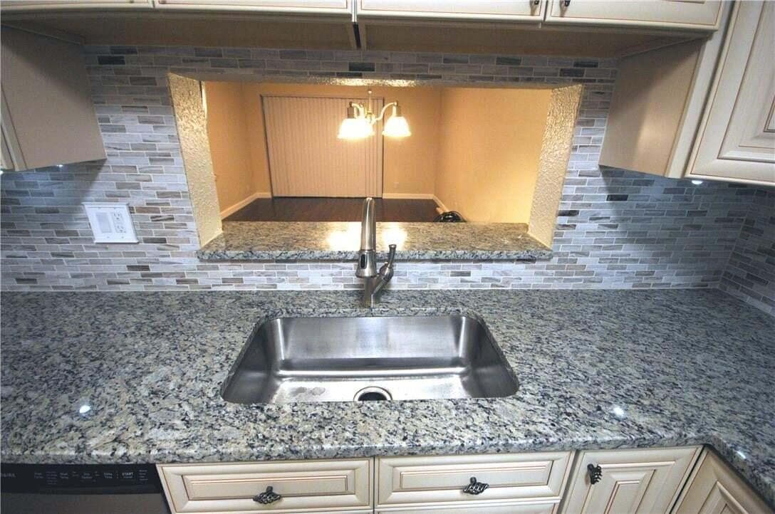 3071 Holiday Springs Boulevard # 8, Margate FL 33063 photo 3
