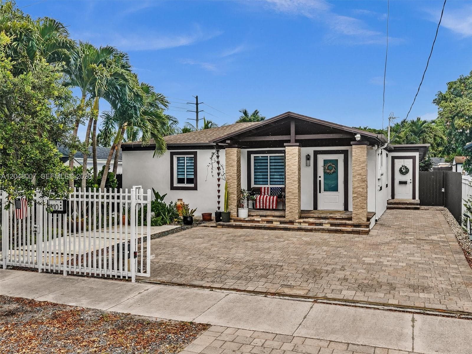 310 SW 65th Ave, Miami FL 33144 photo 2
