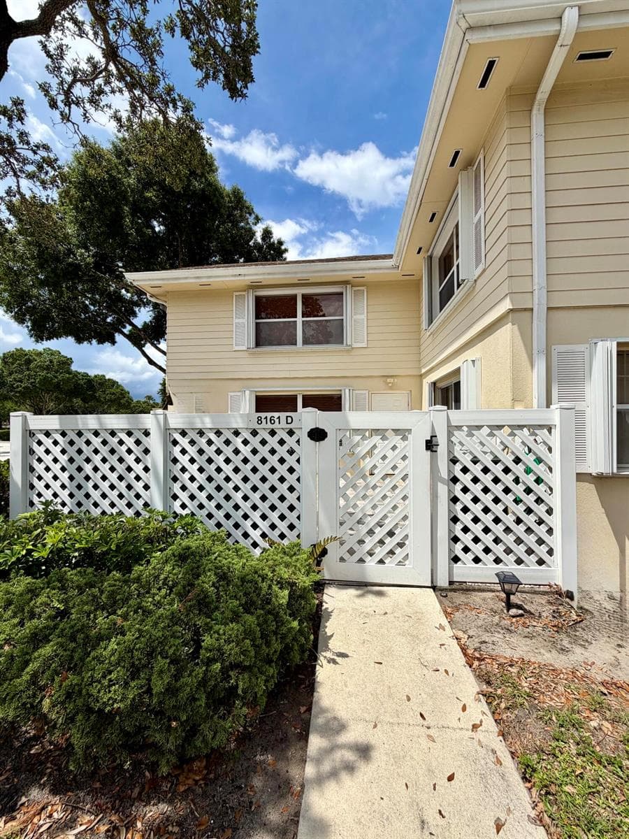 8161 Andover Court # 61d, Lake Clarke Shores FL 33406
