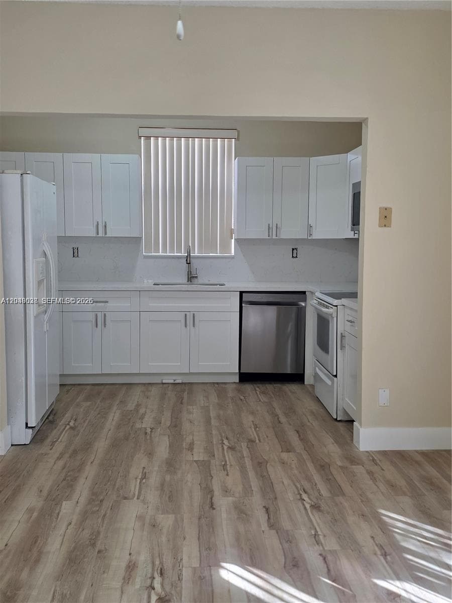 2926 SW 26 ST, Miami FL 33133 photo 5