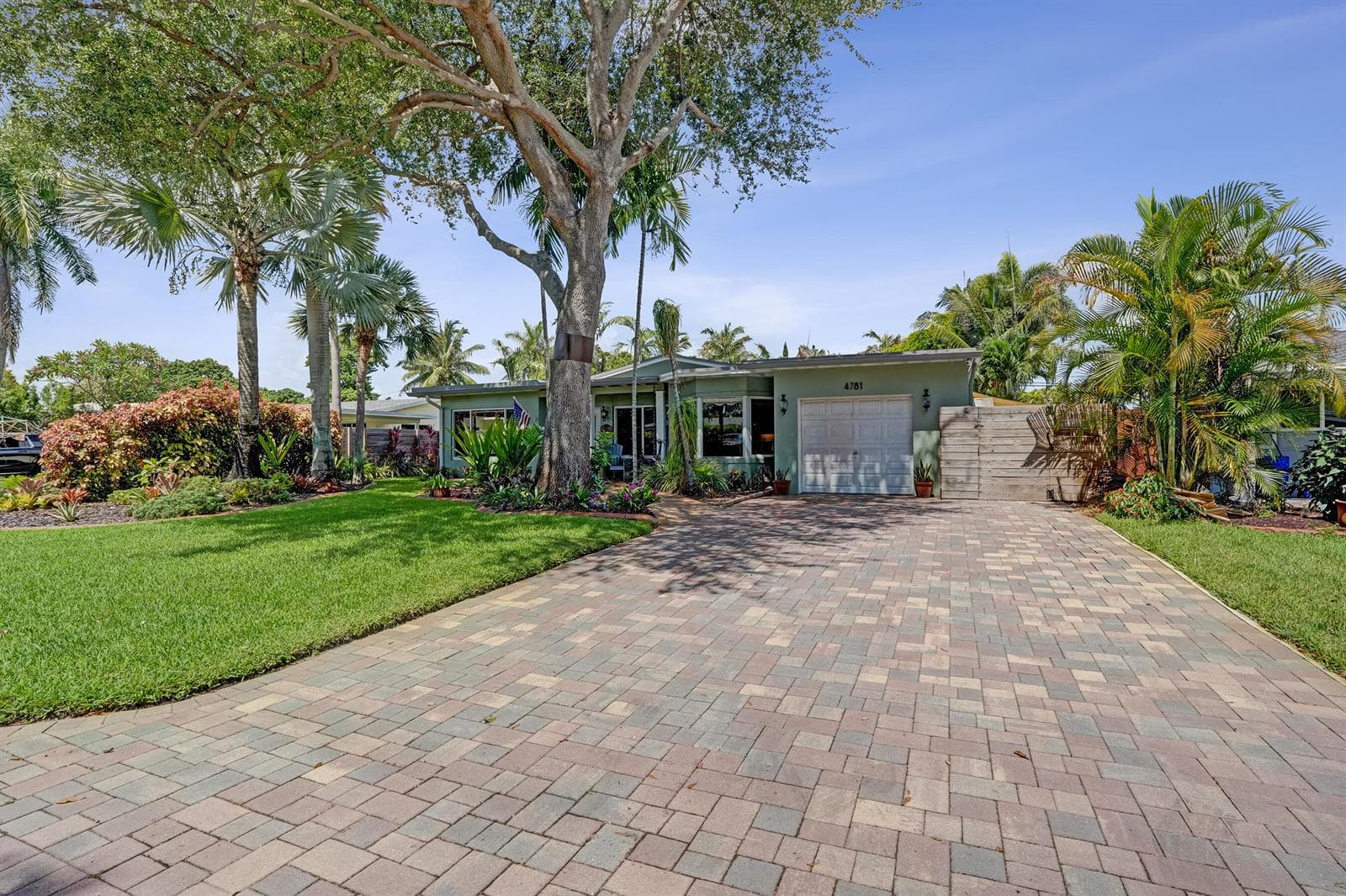 4781 NE 16th Avenue, Oakland Park FL 33334 photo 3