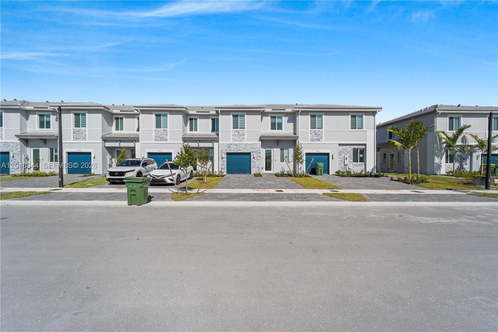701 SE 13th St Cir, Homestead FL 33034 photo 2