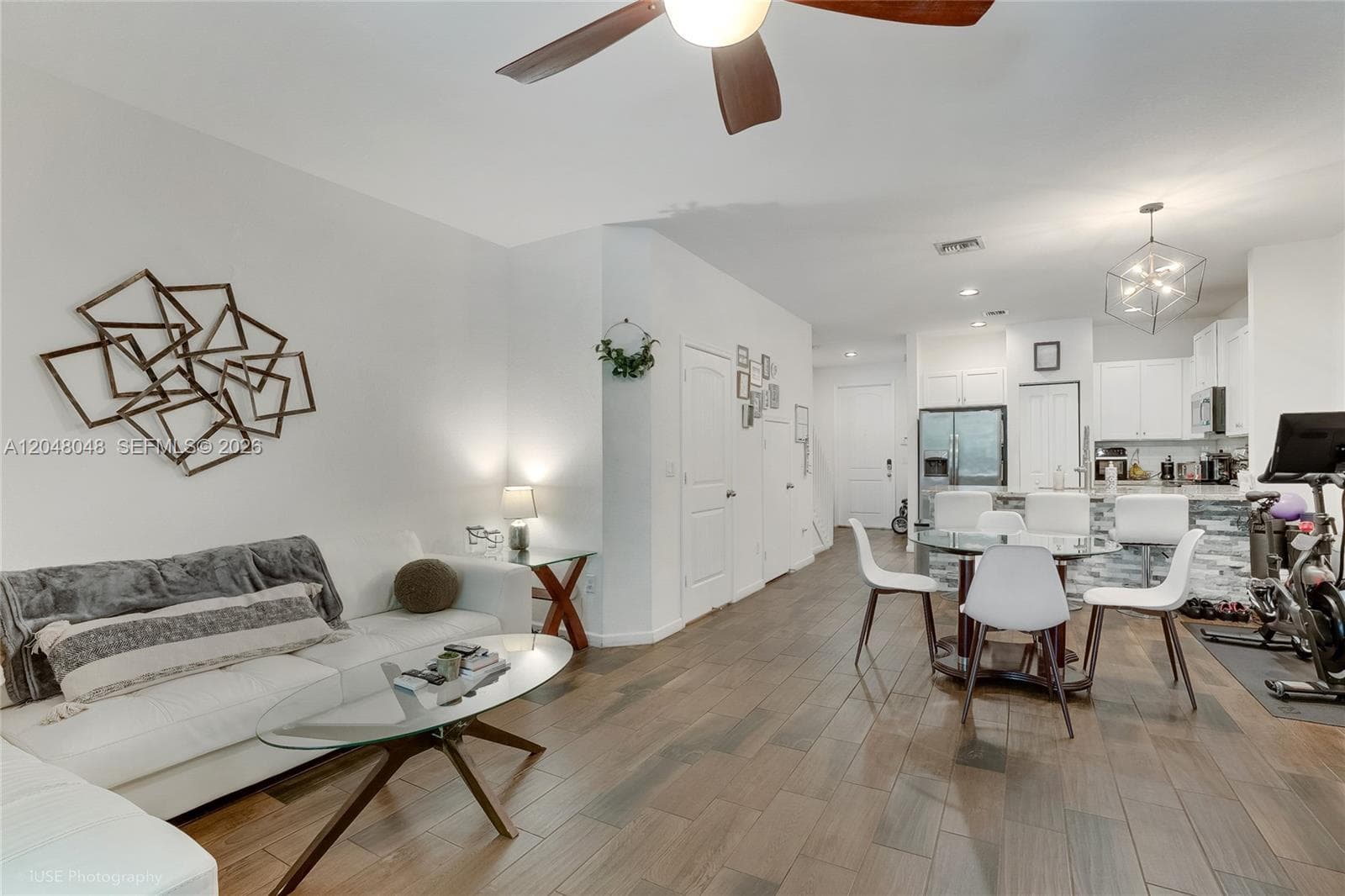 355 SE 1st Dr, Deerfield Beach FL 33441 photo 2