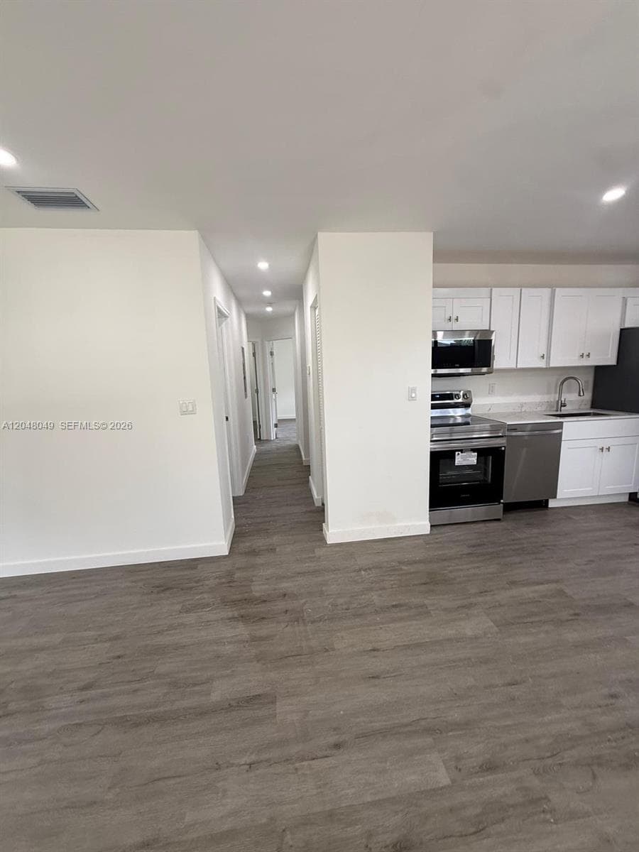 2530 NW 14th Ct, Fort Lauderdale FL 33311 photo 5