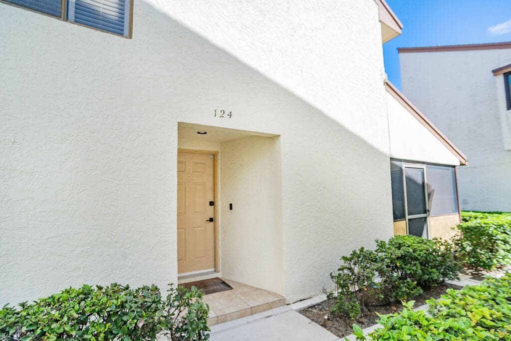 950 S Kanner Hwy Highway # 124, Stuart FL 34994 photo 2