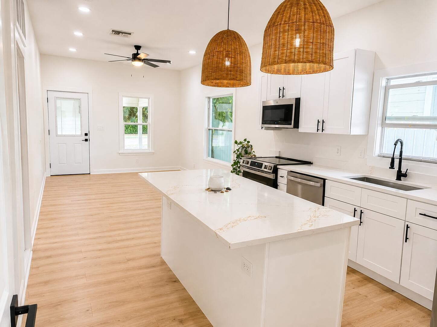719 Tuscaloosa Street, West Palm Beach FL 33405 photo 4