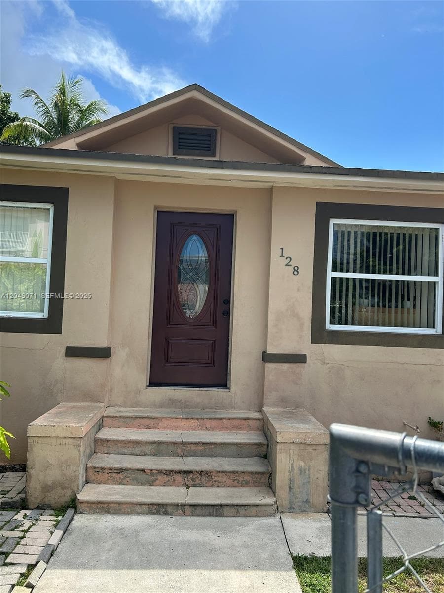 128 SW 11th Ave, Miami FL 33130 photo 2