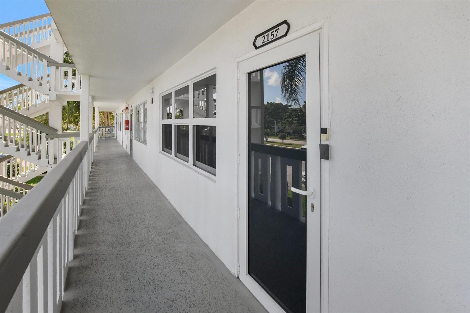 2157 Cambridge G # 2157, Deerfield Beach FL 33442 photo 2