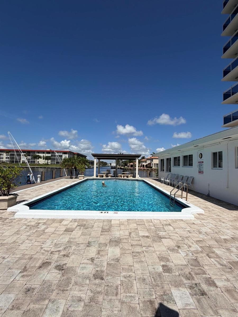 1160 Hillsboro Mile # 604, Hillsboro Beach FL 33062 photo 3