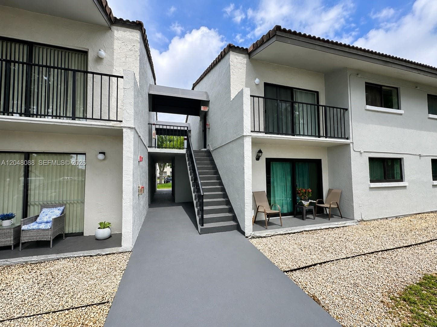 7095 NW 179th St # 209, Hialeah FL 33015