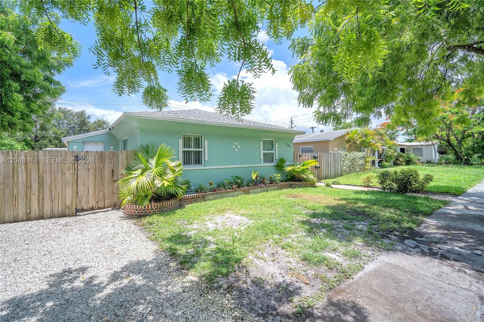 261 SW 15th St # 3, Dania Beach FL 33004 photo 2