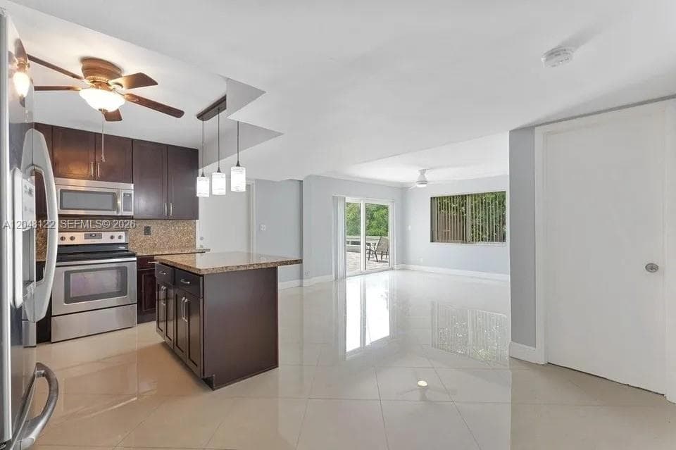 1400 NE 54th St # 102, Fort Lauderdale FL 33334 photo 2