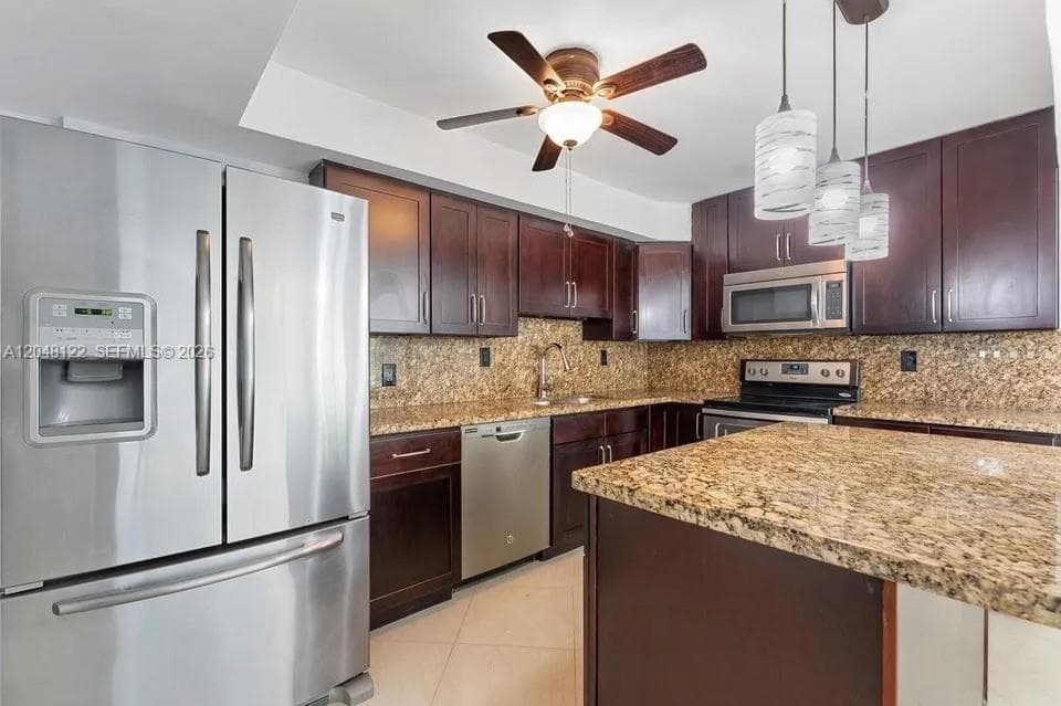 1400 NE 54th St # 102, Fort Lauderdale FL 33334