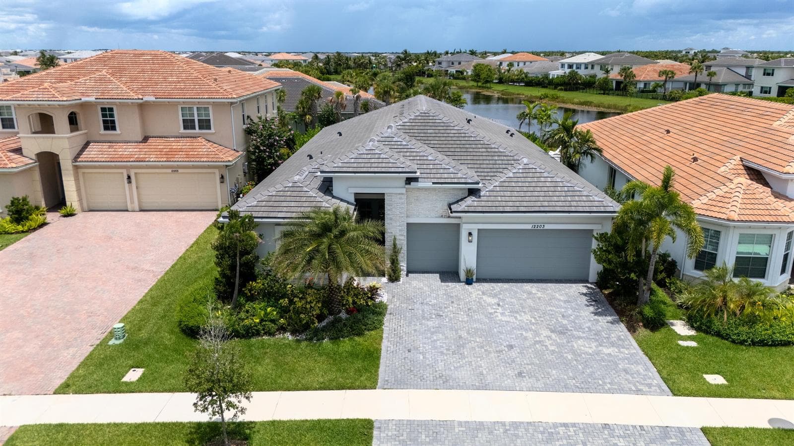 12203 Waterstone Circle, Palm Beach Gardens FL 33412 photo 4