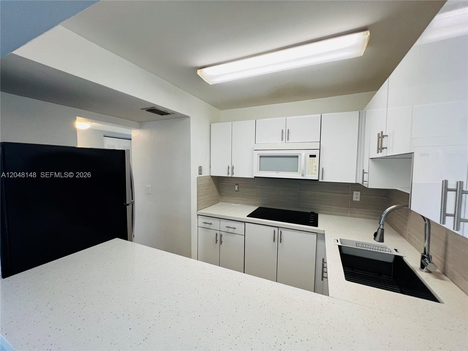 8231 NW 8th St # 2-310, Miami, FL 33126 photo 3