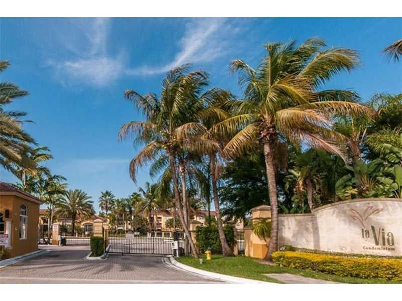 9620 NW 2nd Street # 201, Pembroke Pines FL 33024