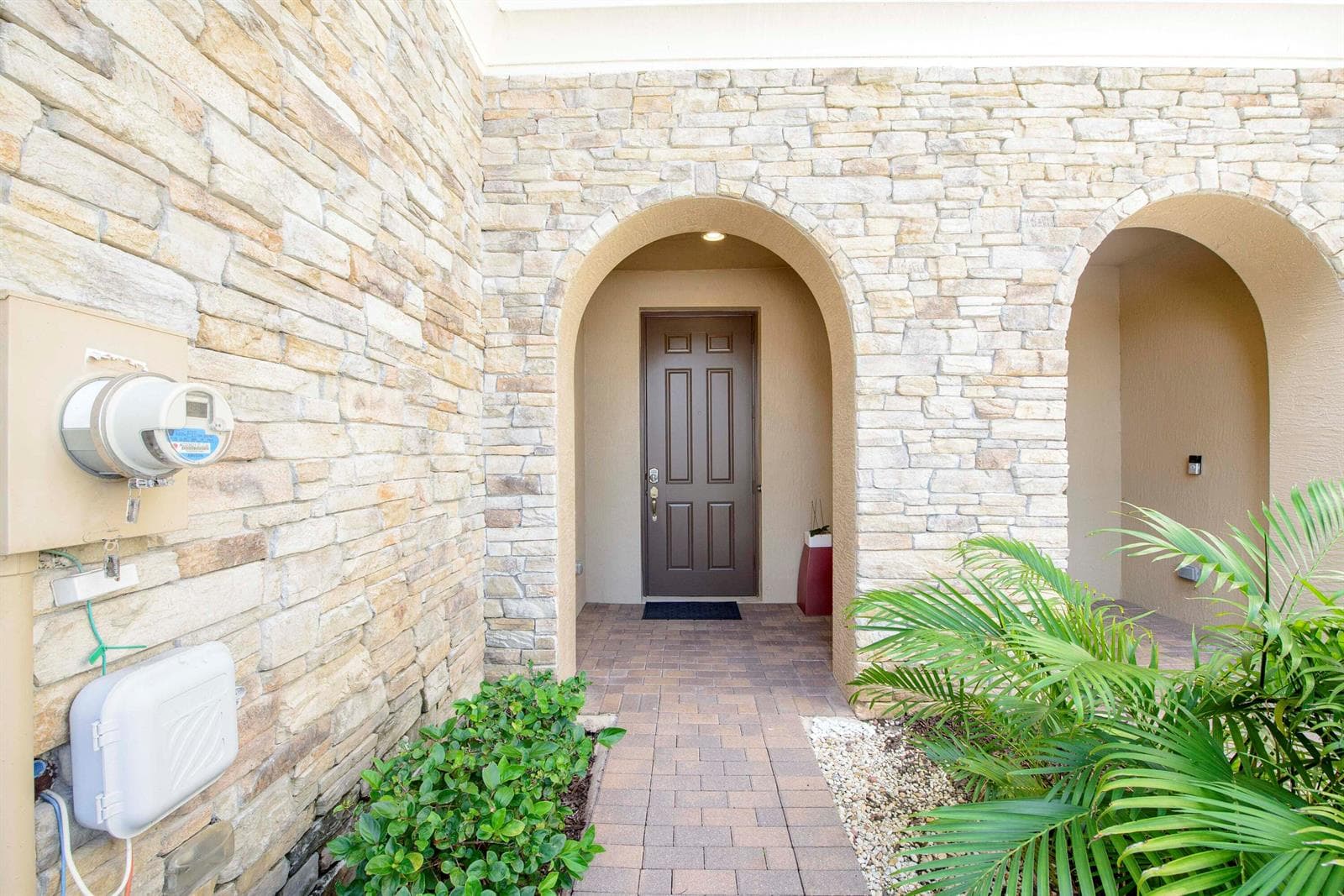 10355 Wellington Parc Drive, Wellington FL 33449 photo 4