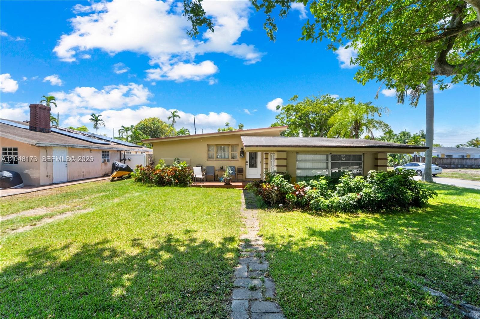 1300 S 20th Ave, Hollywood FL 33020 photo 2