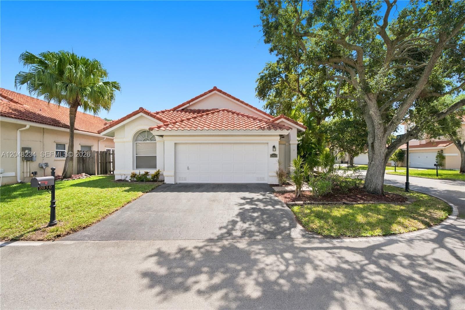 2810 NW 70th Ave, Margate FL 33063