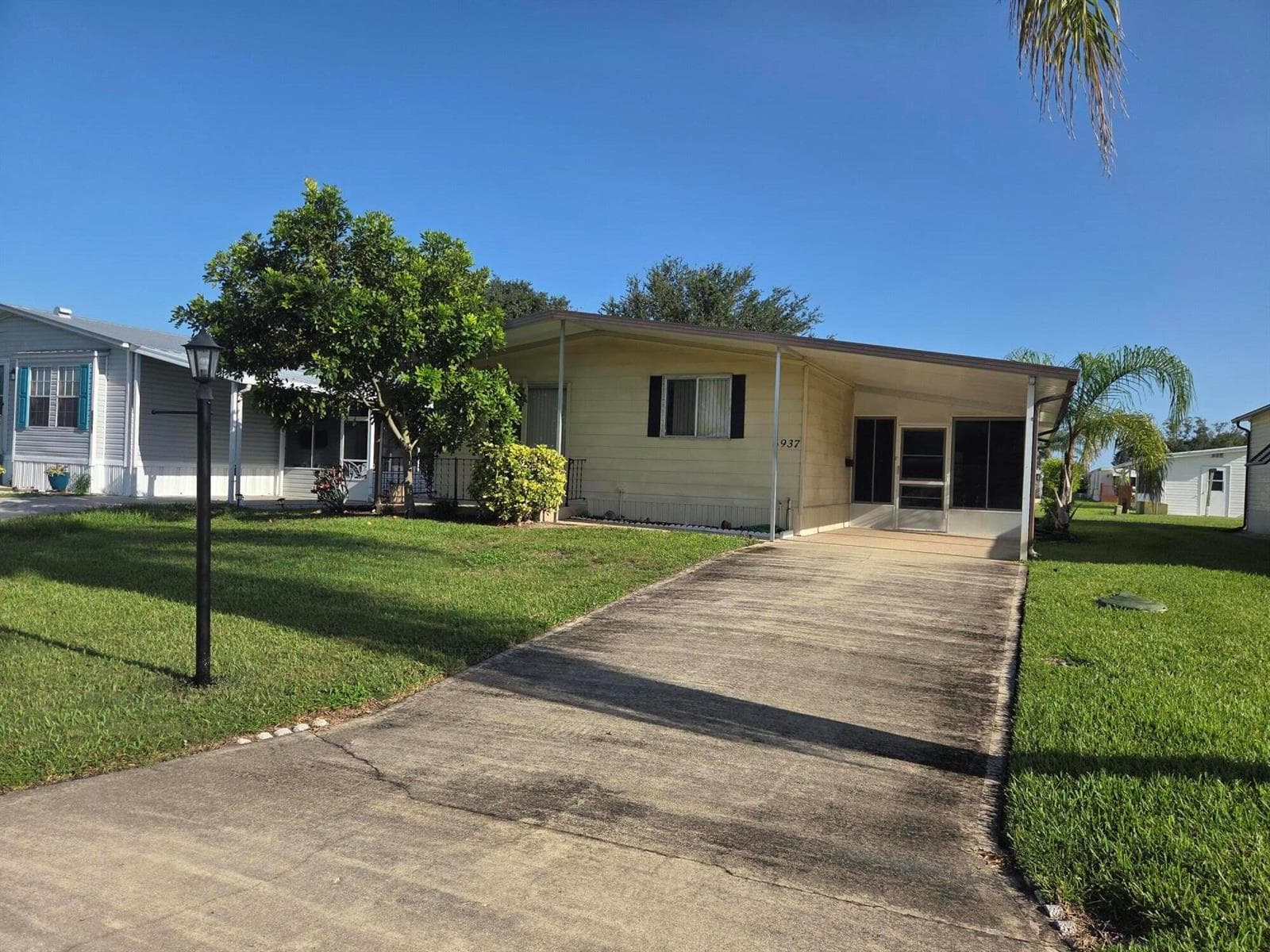 6937 SE Delegate Street, Hobe Sound FL 33455 photo 2
