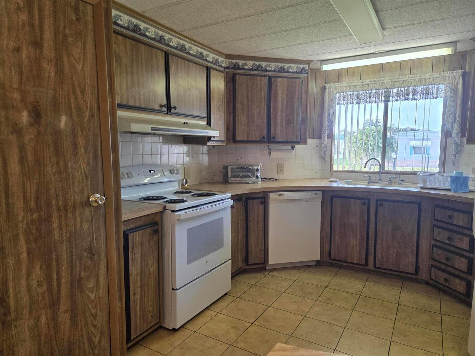 6937 SE Delegate Street, Hobe Sound FL 33455 photo 5