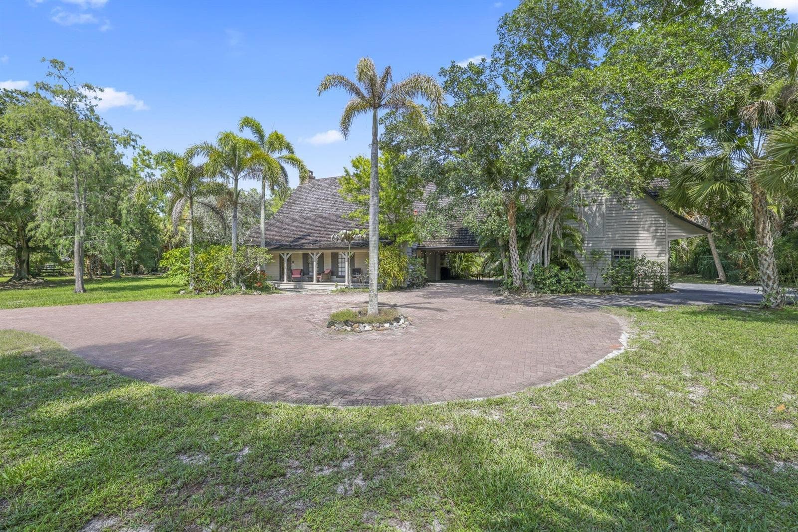 790 E Rambling Drive, Wellington FL 33414