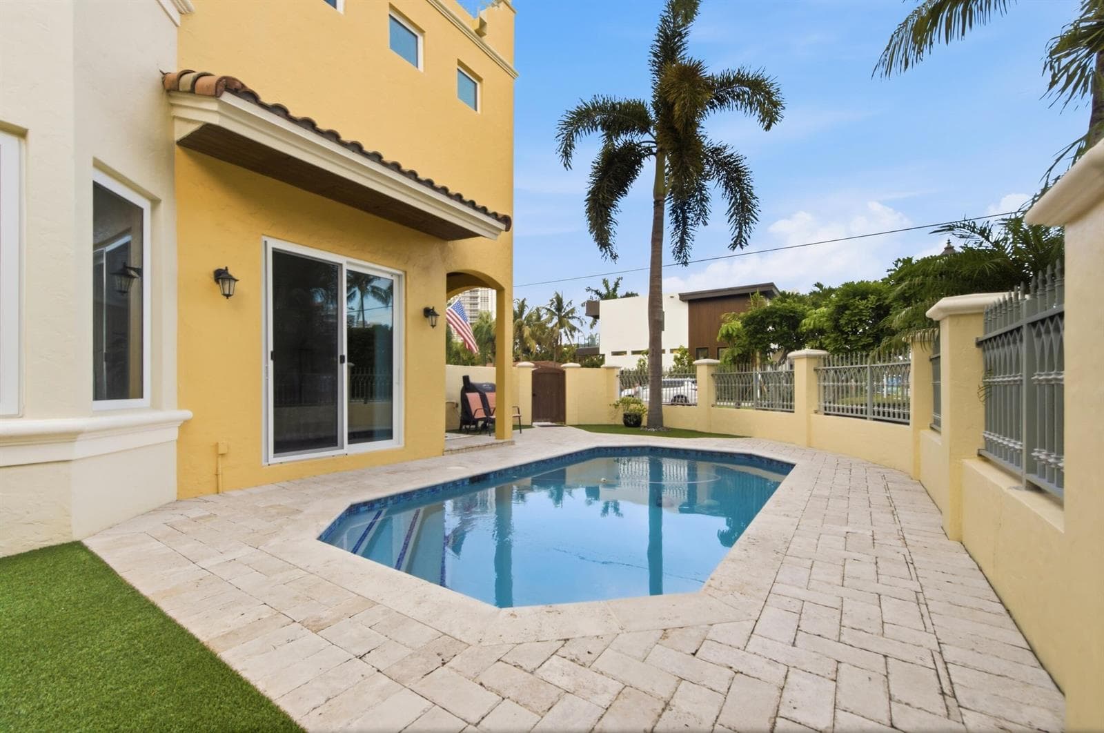 2601 NE 32nd Avenue, Fort Lauderdale FL 33308 photo 3