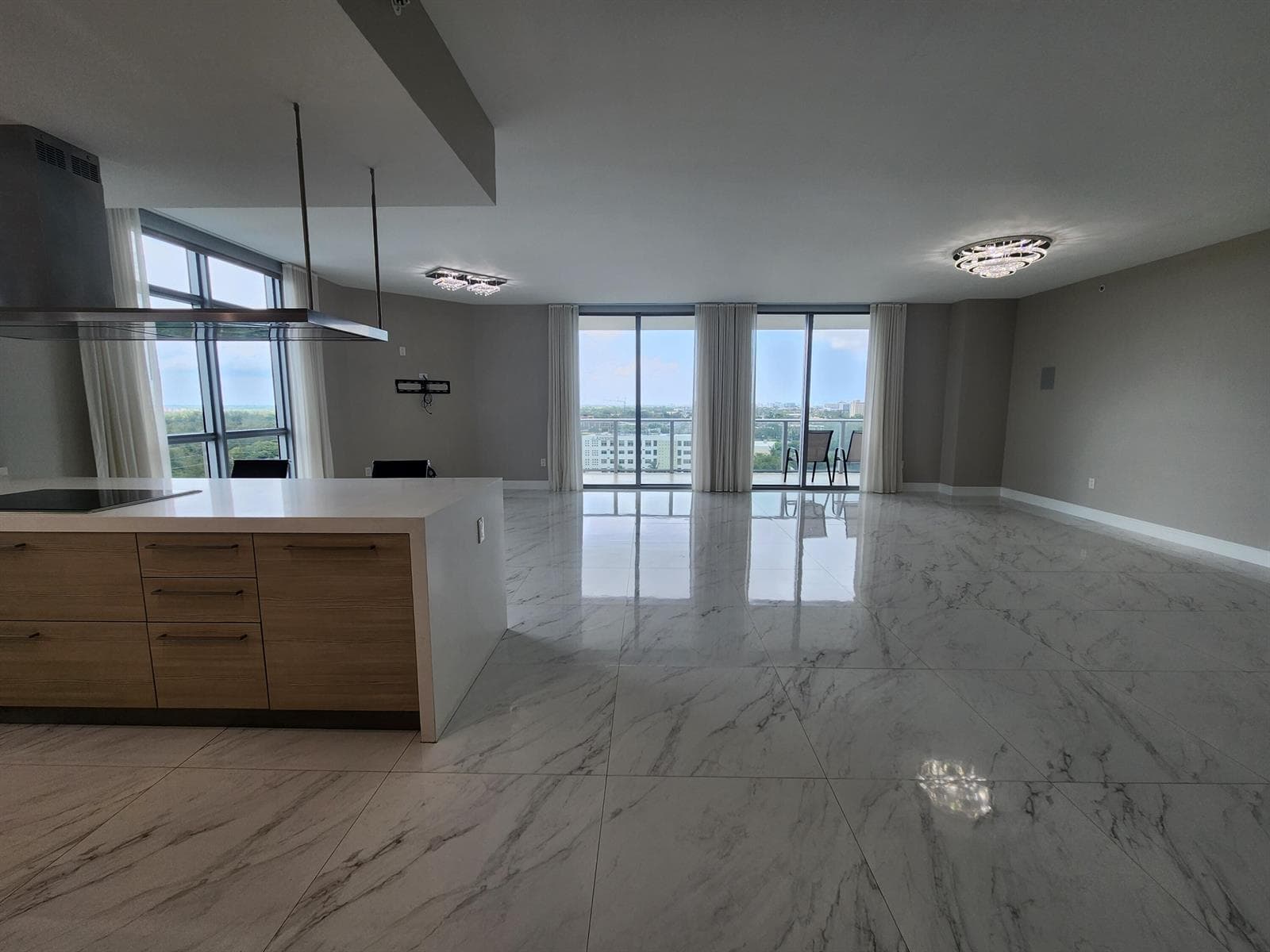 17301 Biscayne Boulevard # 1202, North Miami Beach FL 33160 photo 4