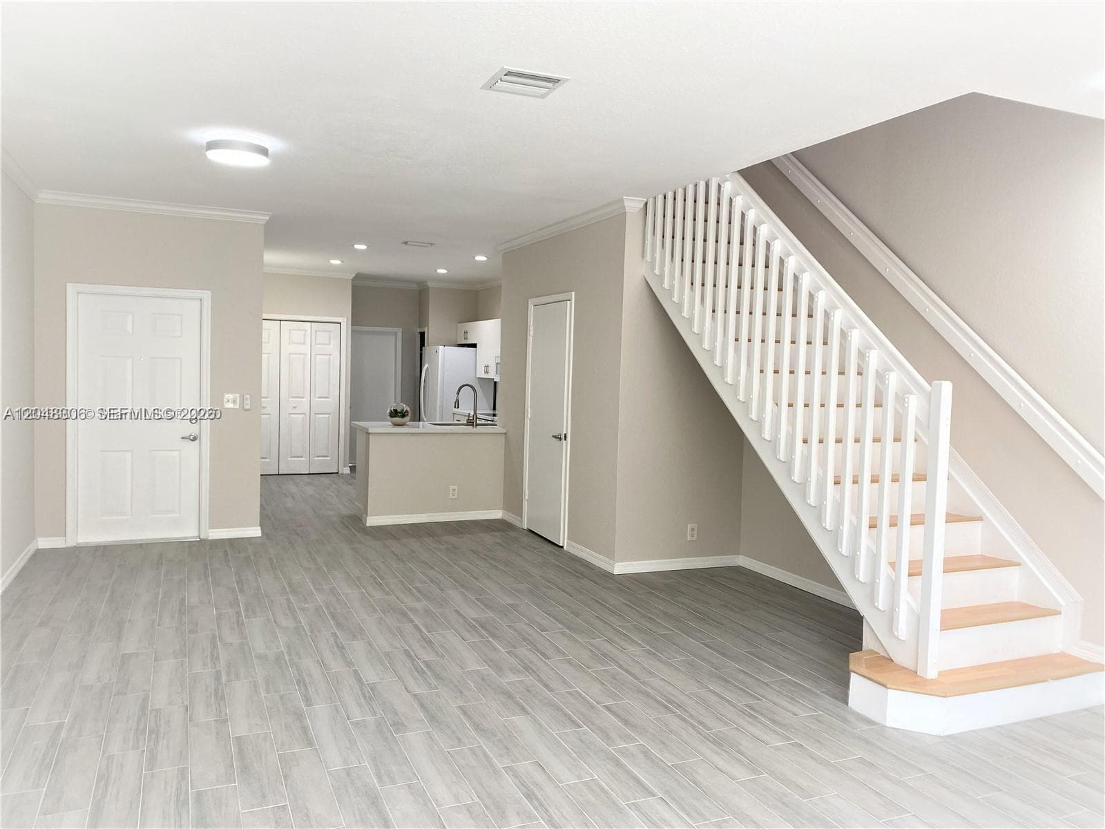 2174 N Ensenada Ter, Weston FL 33327 photo 4