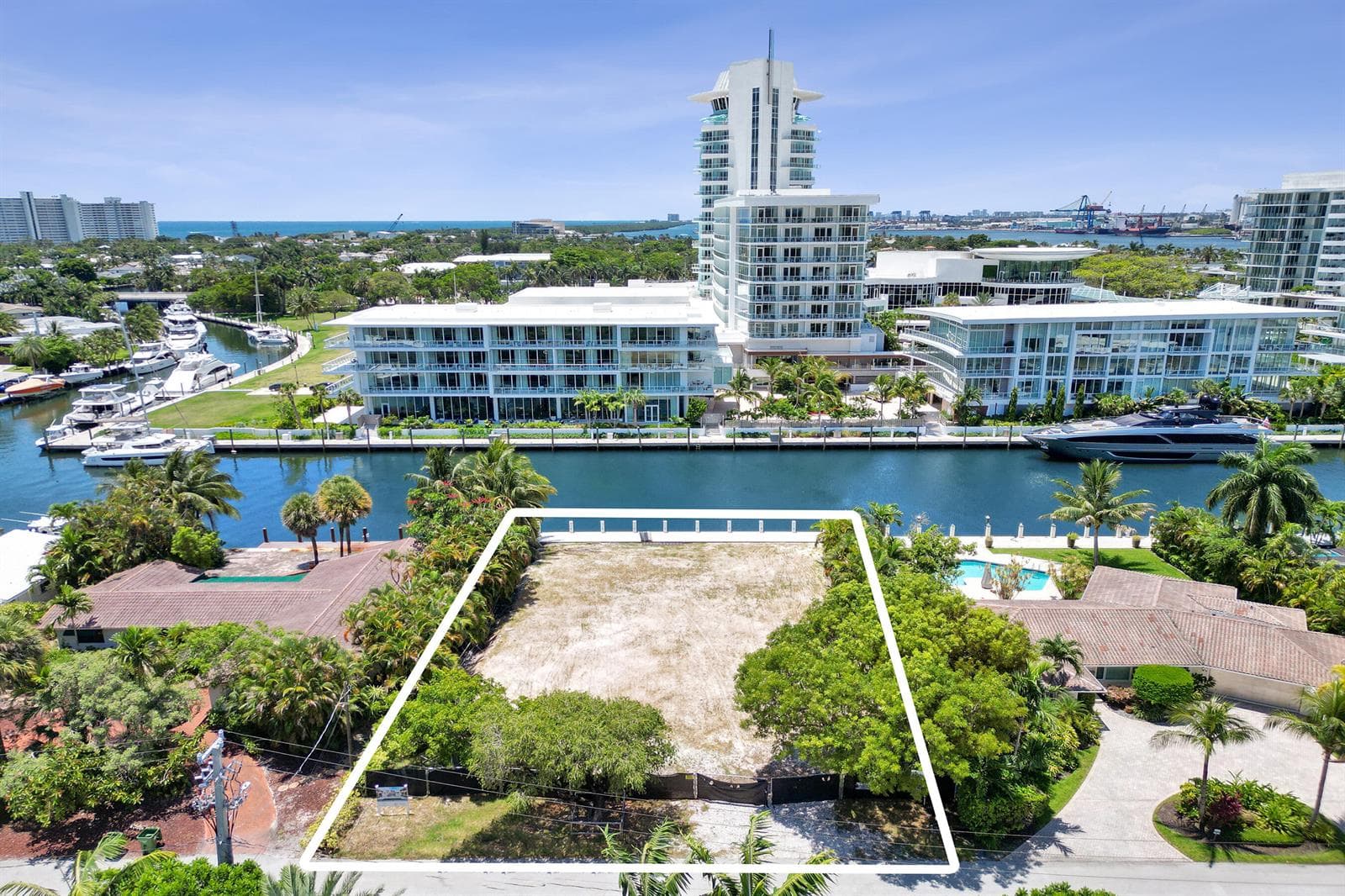 2552 Mercedes Drive, Fort Lauderdale FL 33316 photo 2