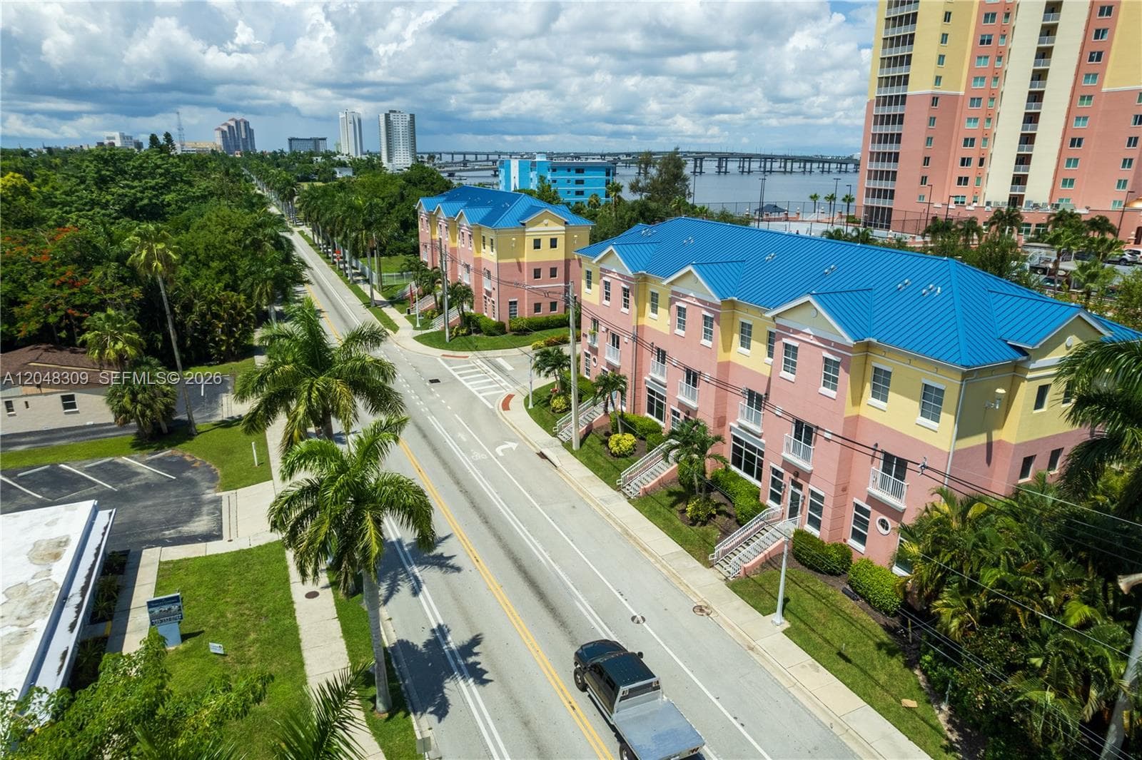 2743 1st St # 406, Other City - In The State Of Florida FL 33916 photo 3