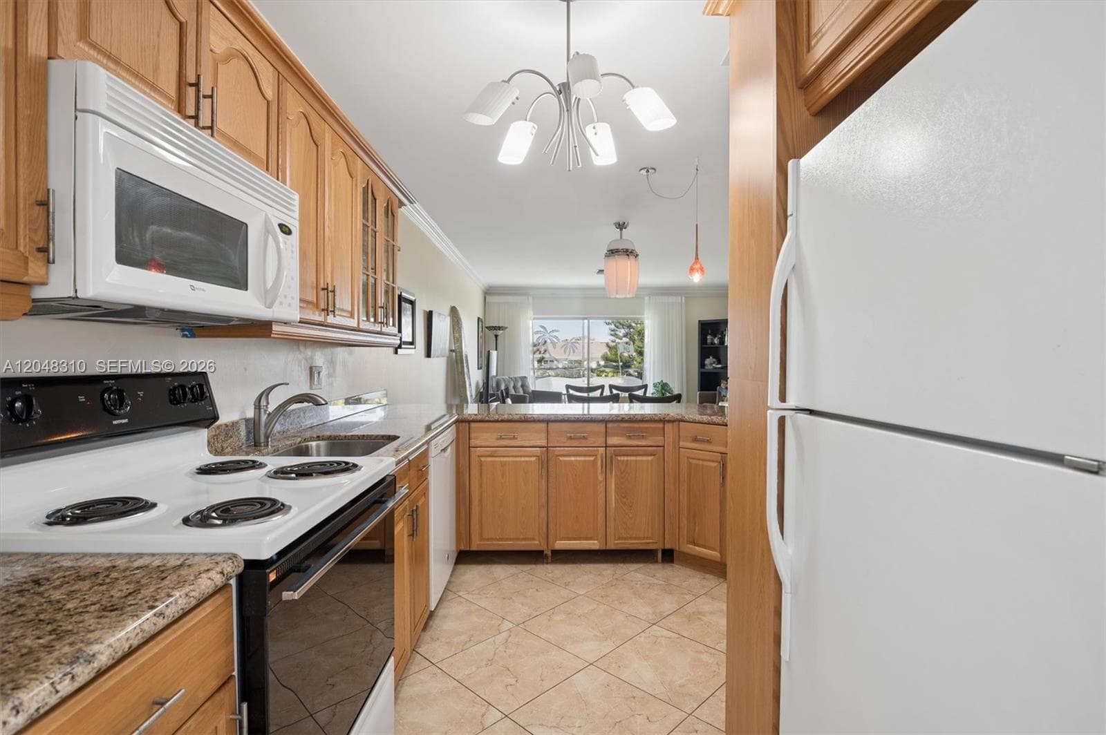 1000 Hillcrest Ct # 303, Hollywood FL 33021 photo 4