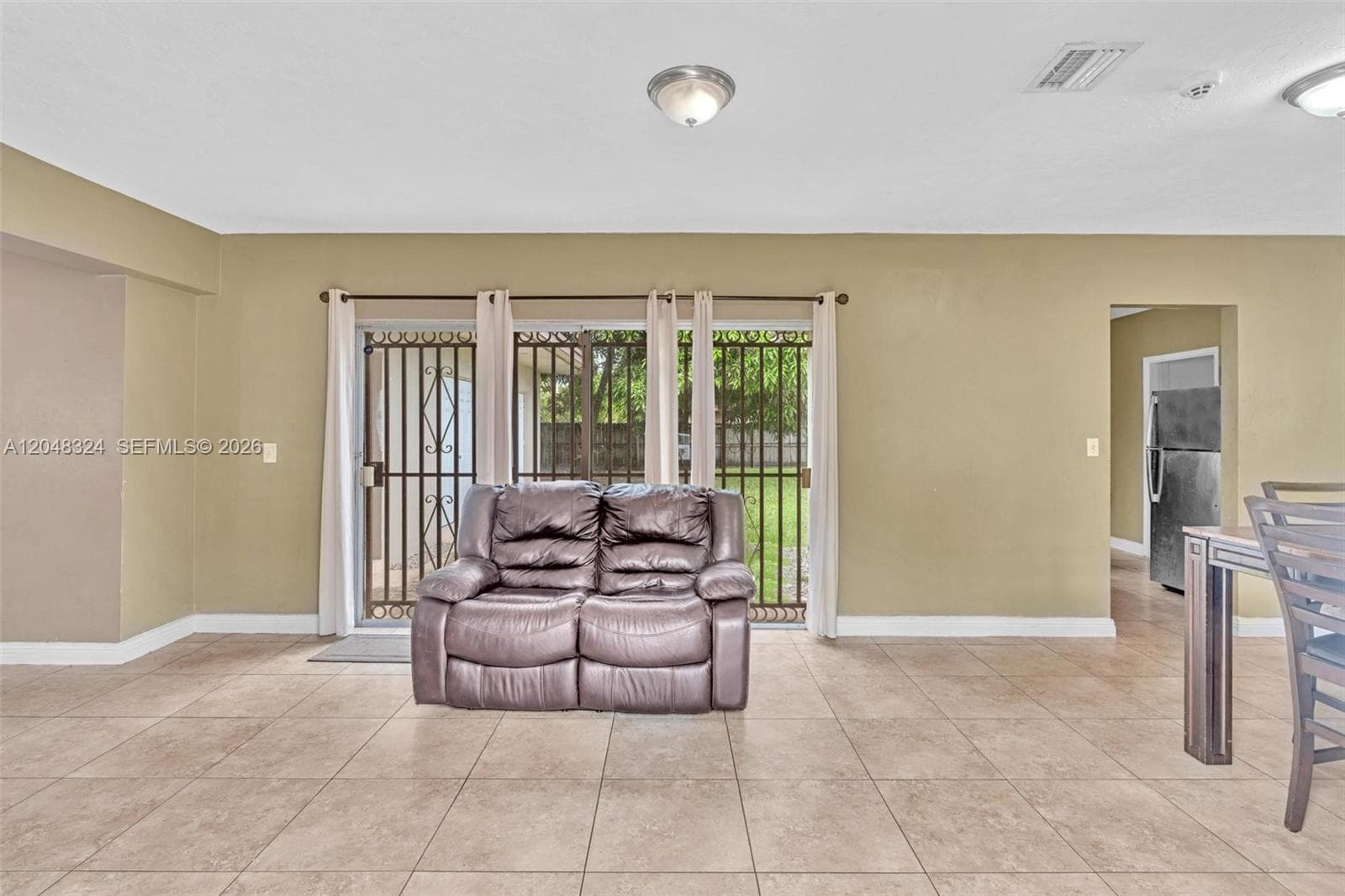331 NE 176th St, North Miami Beach FL 33162 photo 3