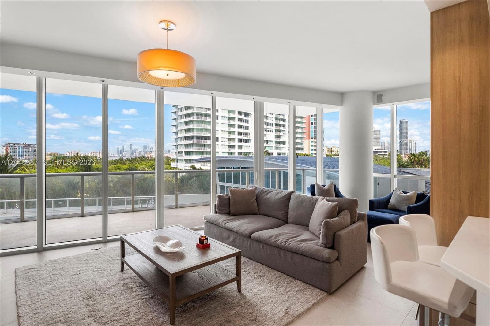 100 S Pointe Dr # 501, Miami Beach, FL 33139 photo 2