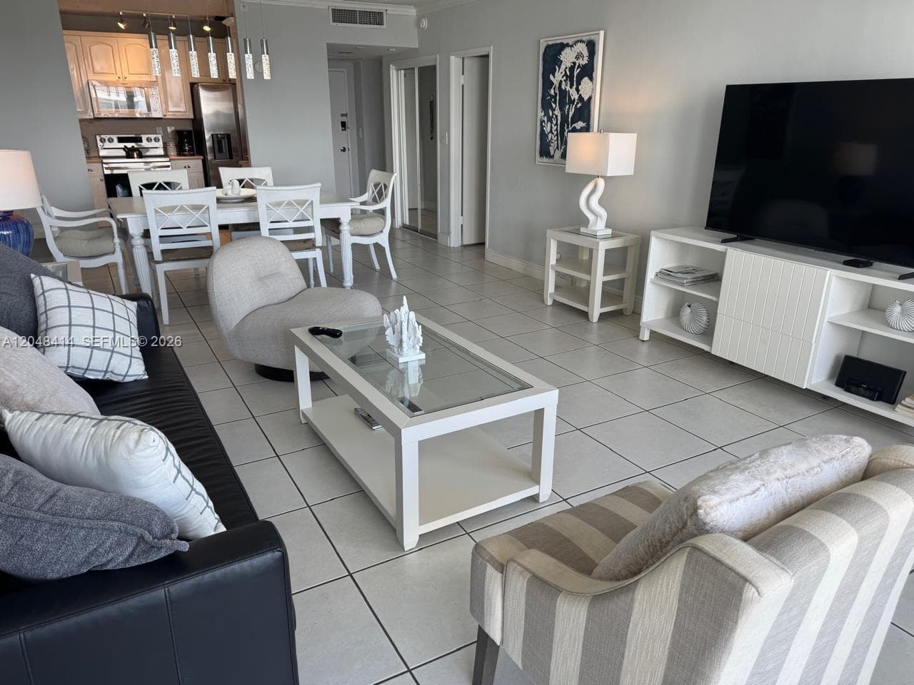 5601 Collins Ave # 823, Miami Beach FL 33140 photo 2