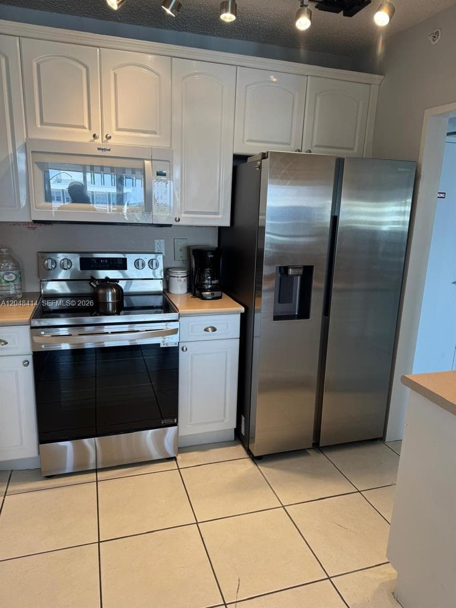 5601 Collins Ave # 823, Miami Beach FL 33140 photo 3