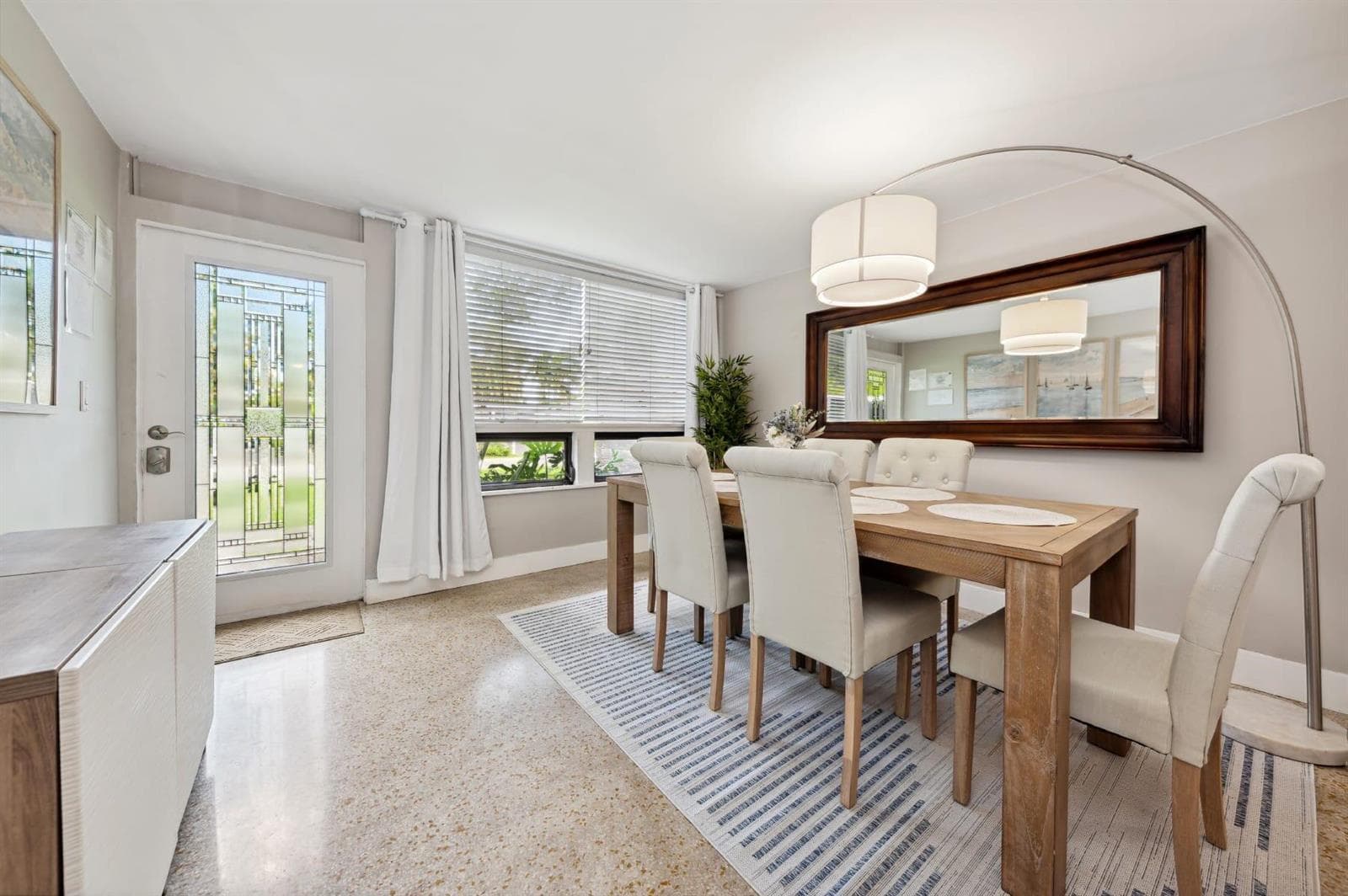 2507 NW 8th Avenue, Wilton Manors FL 33311 photo 2