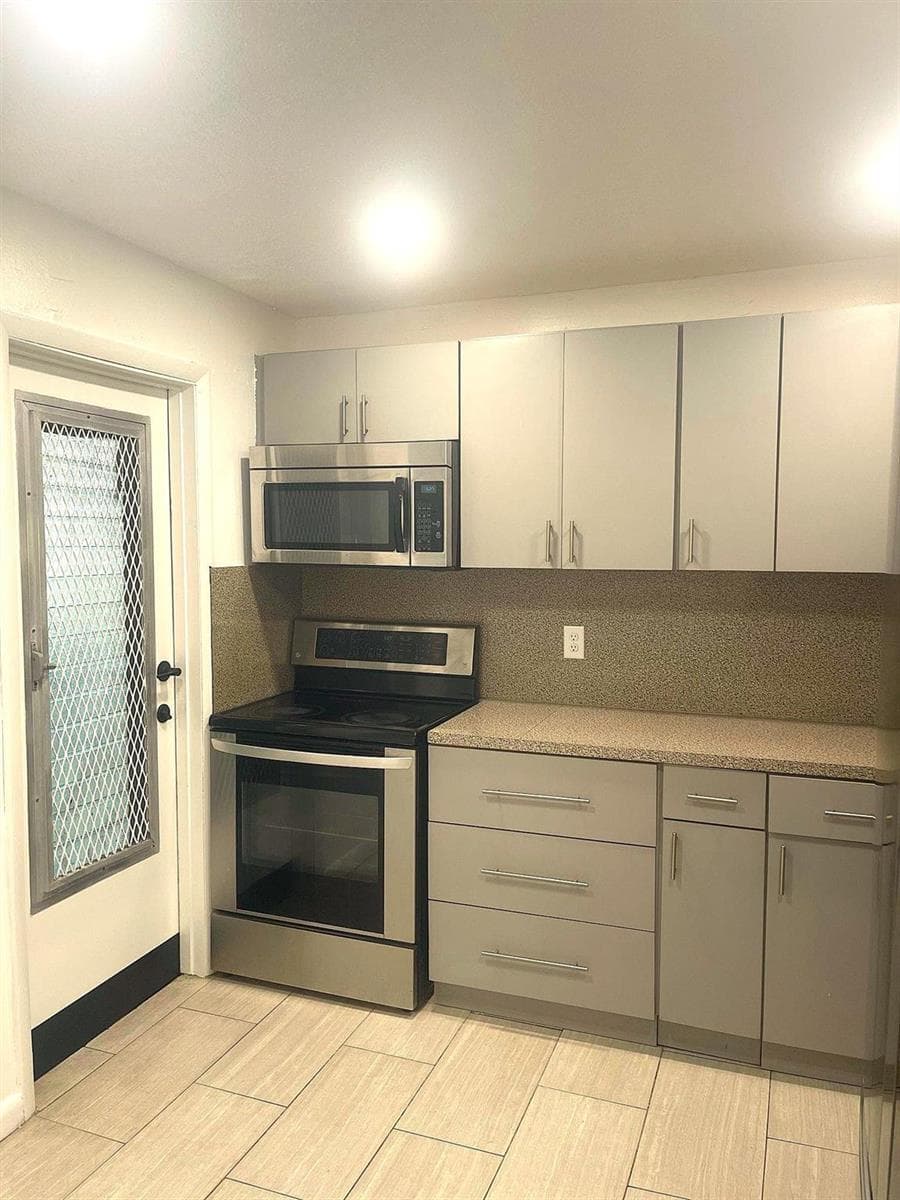 4141 NW 44th Avenue # 116, Lauderdale Lakes FL 33319 photo 3