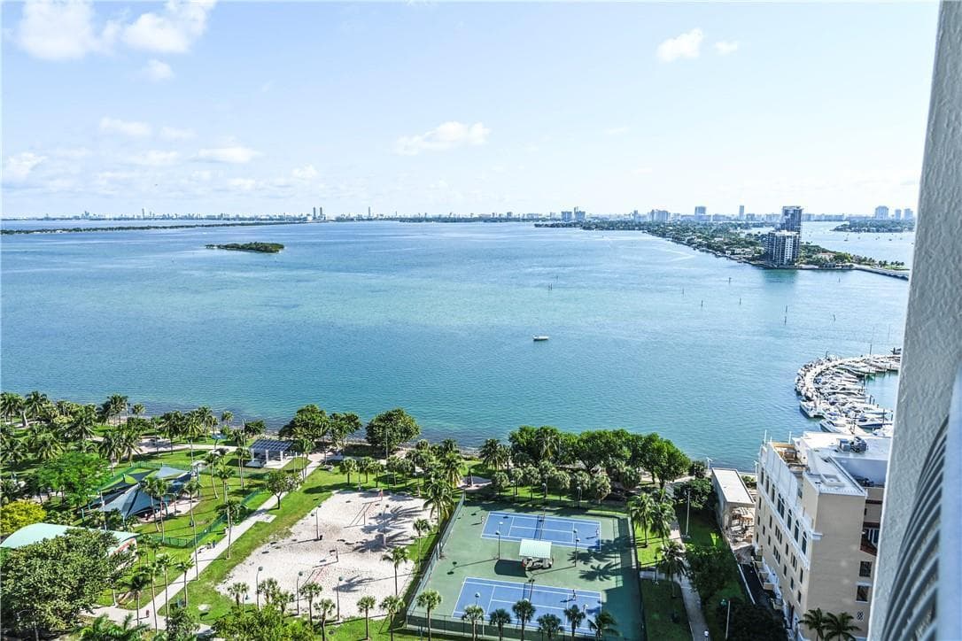 1750 N Bayshore Drive # 2403, Miami FL 33132 photo 3