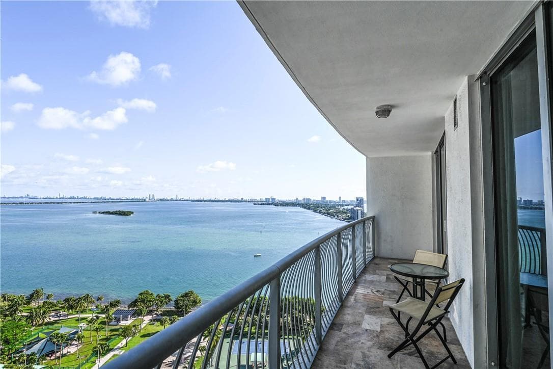 1750 N Bayshore Drive # 2403, Miami FL 33132