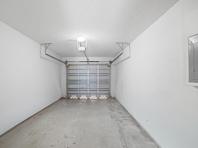 8596 Jade Drive, Tamarac FL 33321 photo 4
