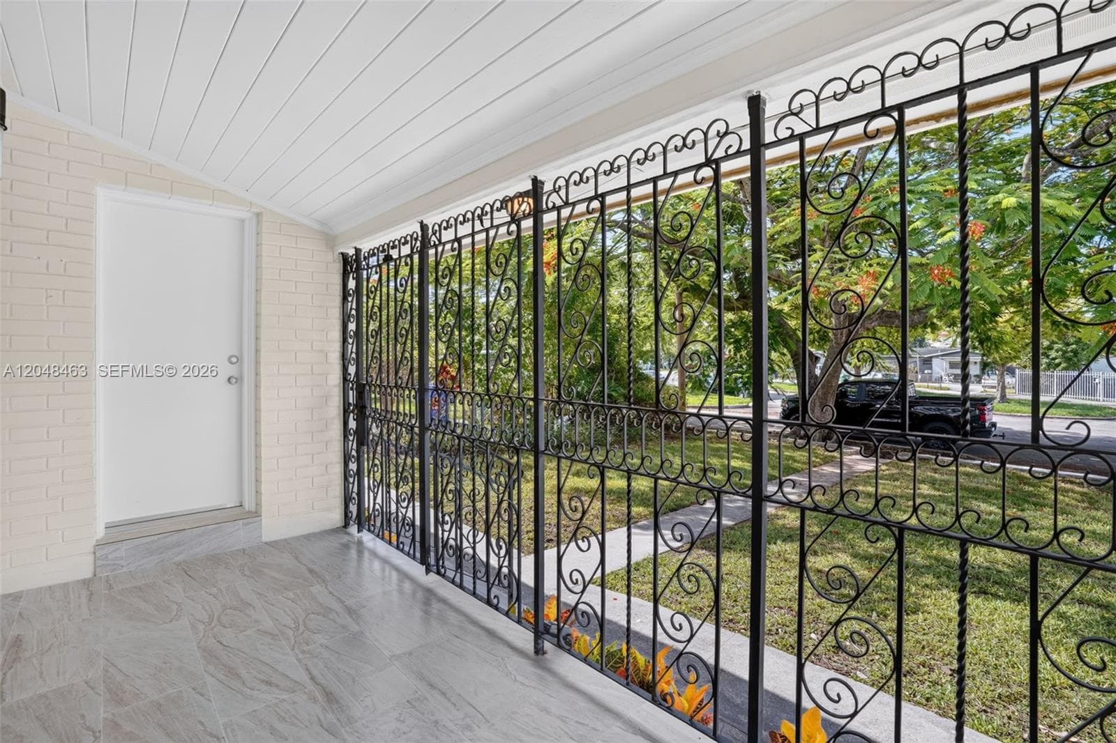 2323 NW 1st St, Miami FL 33125 photo 4