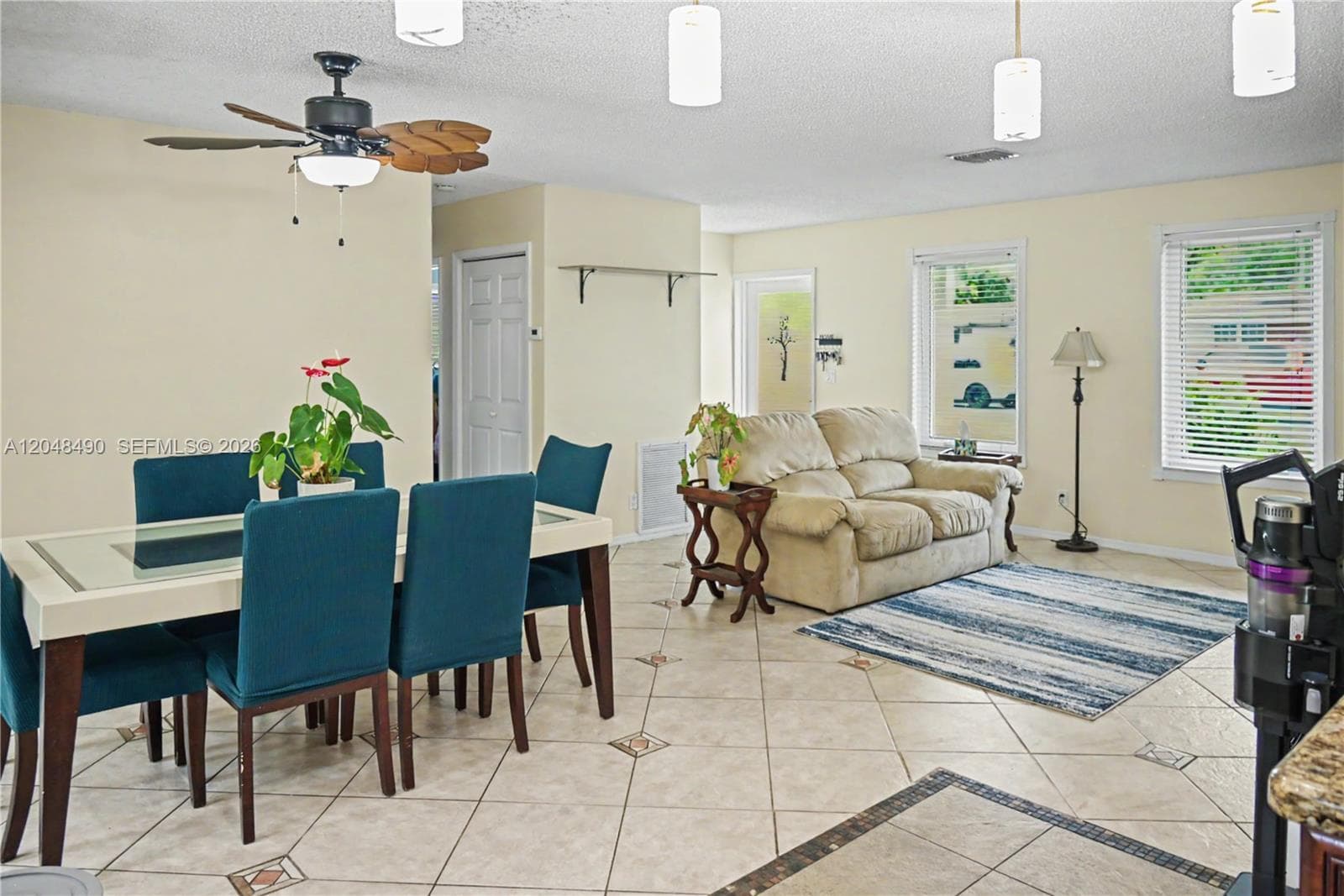 301 SW 65th Ave, Pembroke Pines FL 33023 photo 5