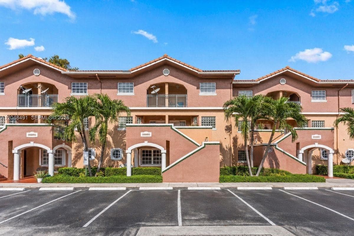 10014 Hammocks Blvd # 4, Miami FL 33196 photo 3