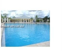 2720 NE 3rd Dr # 102, Homestead FL 33033 photo 3
