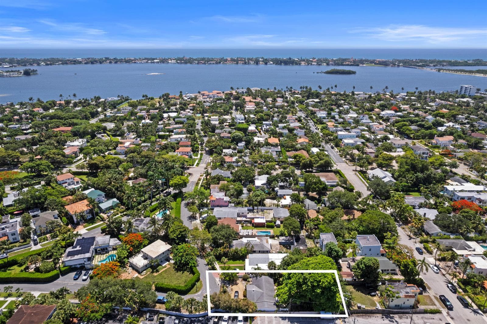 330 Marlborough Place, West Palm Beach FL 33405 photo 2