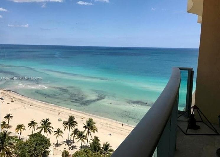2501 S Ocean Dr # PH05, Hollywood FL 33019
